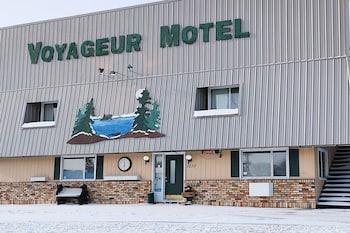 love hotels voyageur by oyo at international falls mn