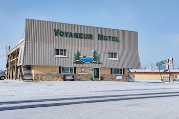 love hotels voyageur by oyo at international falls mn