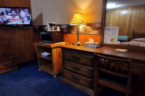 love hotels voyageur by oyo at international falls mn