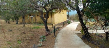 african sunrise lodge and campsite