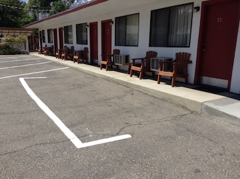 independence courthouse motel