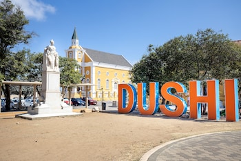 royal apartments city centre willemstad