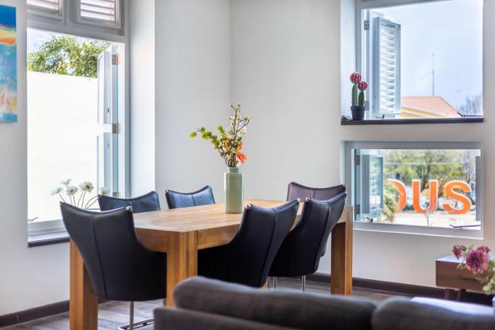 royal apartments city centre willemstad