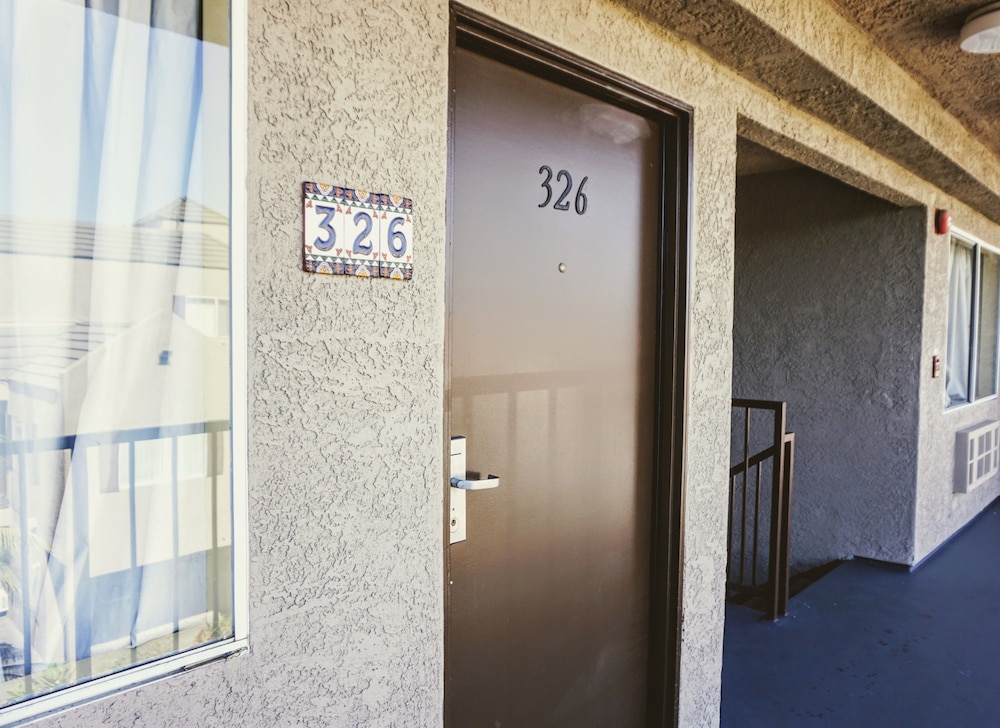 casa bella inn huntington park