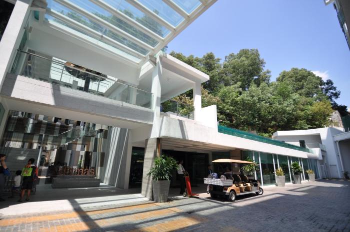 damas suites and residences