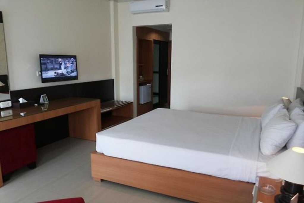 crown hotel tasikmalaya
