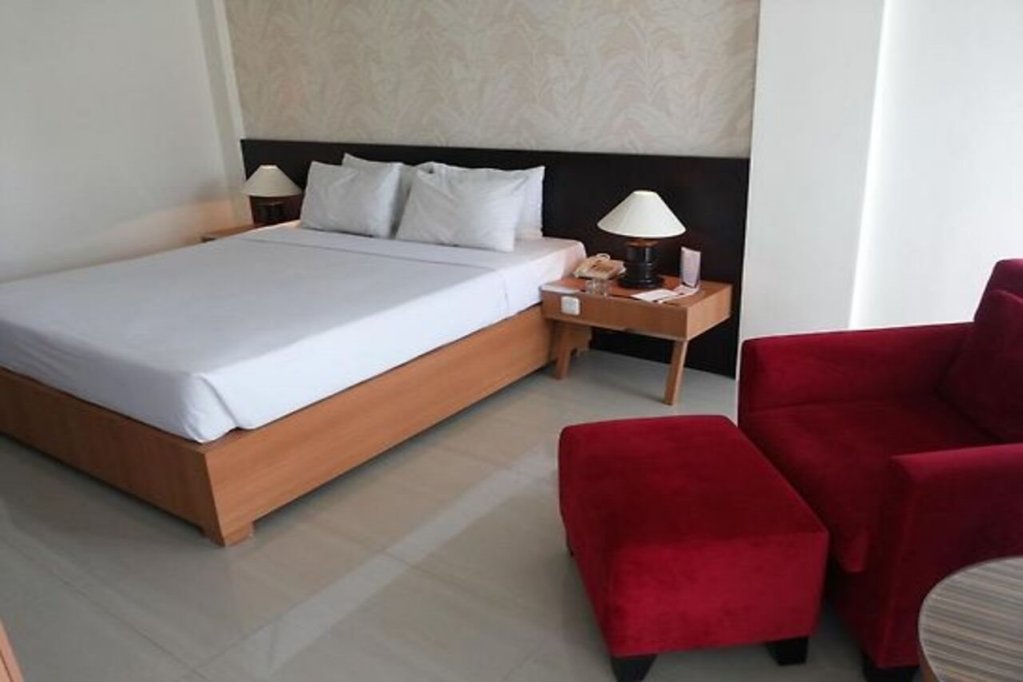 crown hotel tasikmalaya