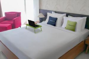 crown hotel tasikmalaya