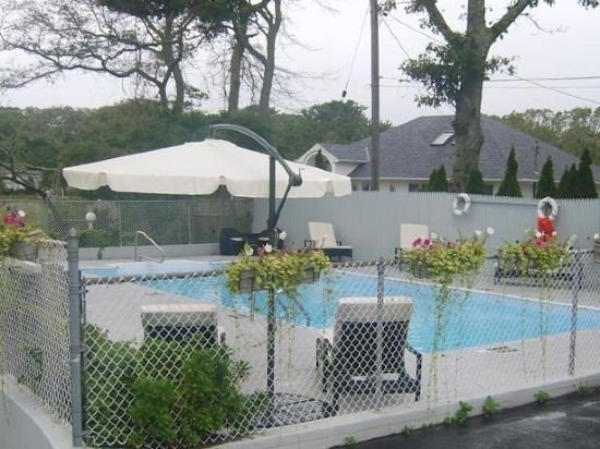 The Drake Inn,Long Island>>Hampton Bays,2 star