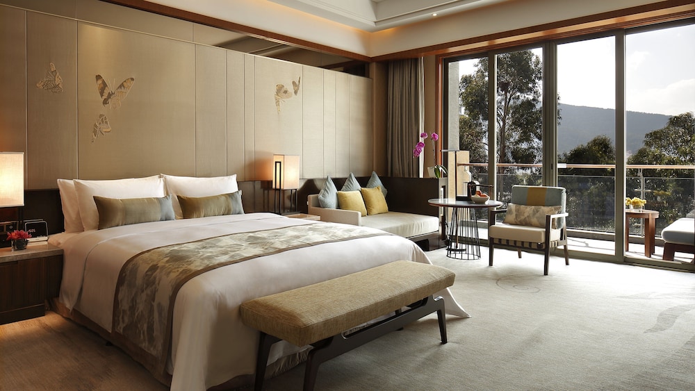 intercontinental kunming by ihg
