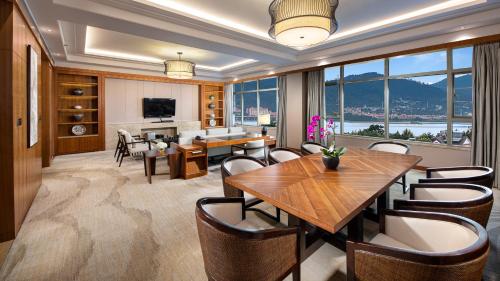 intercontinental kunming by ihg
