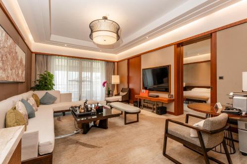intercontinental kunming by ihg