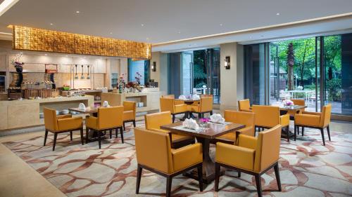 intercontinental kunming by ihg
