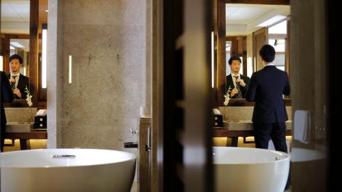 intercontinental kunming by ihg