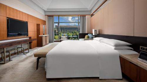 intercontinental kunming by ihg