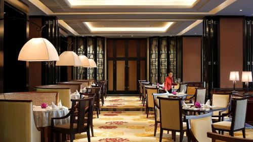 intercontinental kunming by ihg