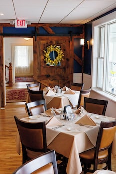 Newfound Lake Inn,,3 star