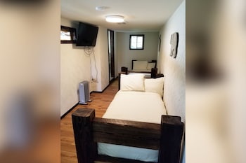 paradise village hotel