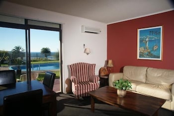 whale motor inn and restaurant