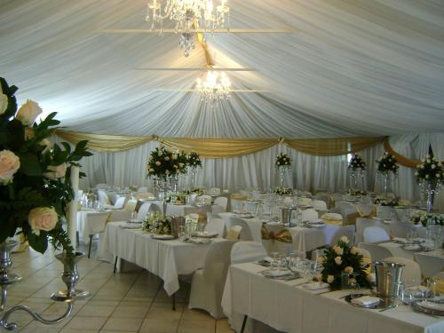 lalapanzi hotel and conference centre