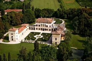 hotel villa giona