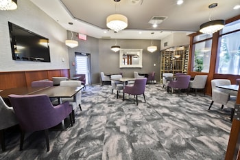 hilton montreal laval