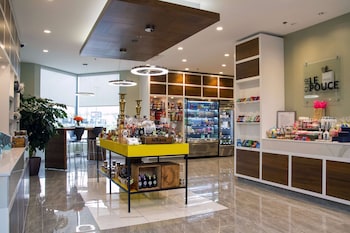 hilton montreal laval