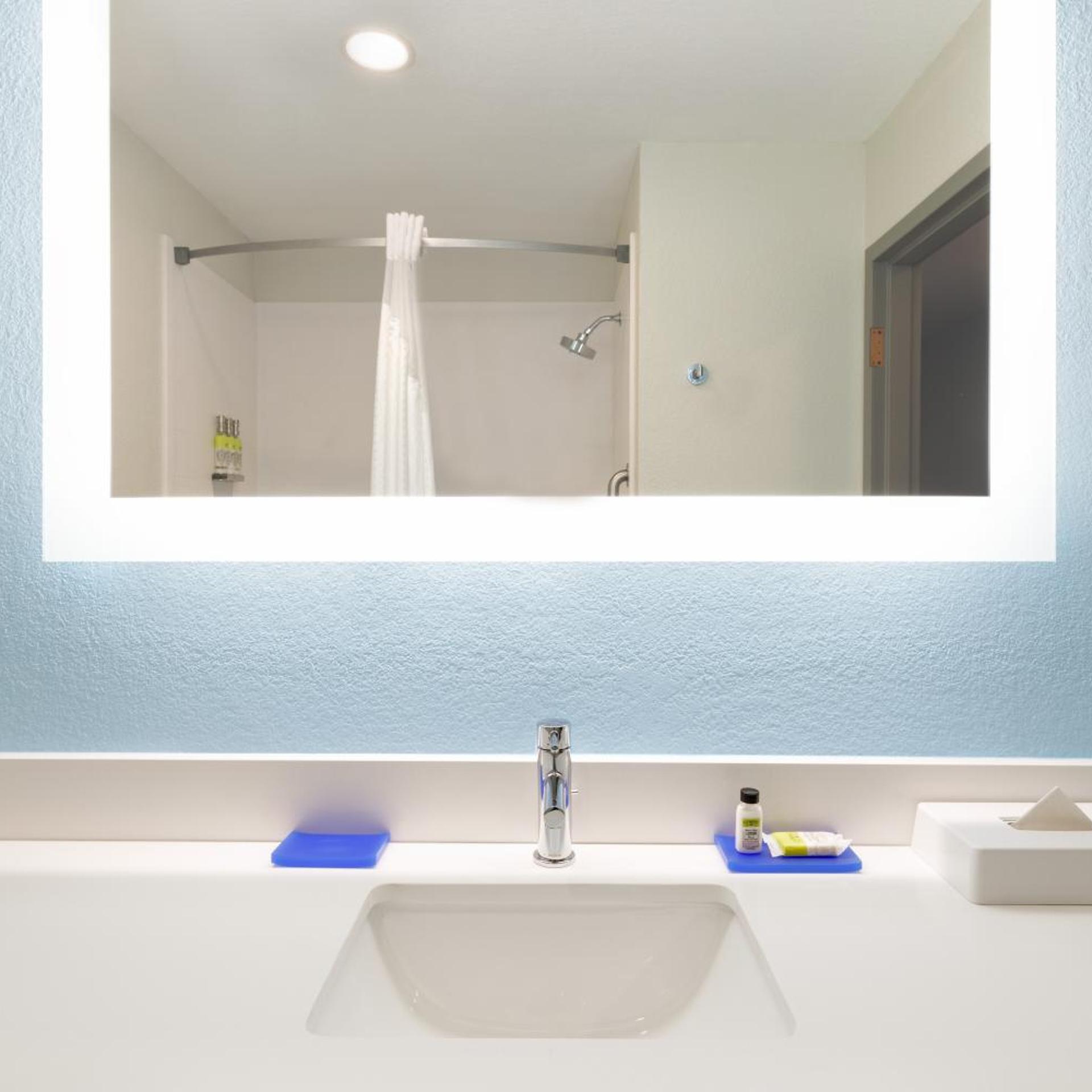 holiday inn express hotel and suites lavonia by ihg