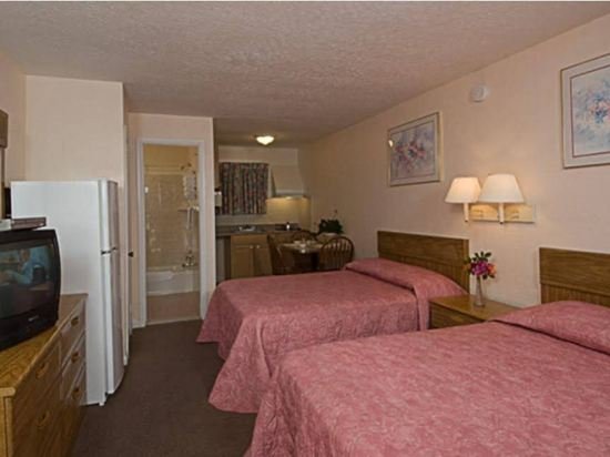 Blue Water Motel,,2 star