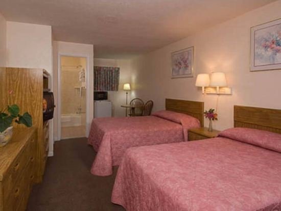 Blue Water Motel,,2 star