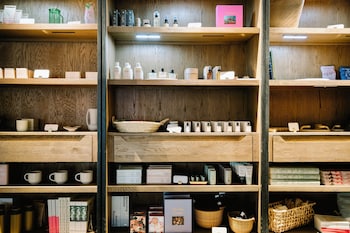 the harbor front inn