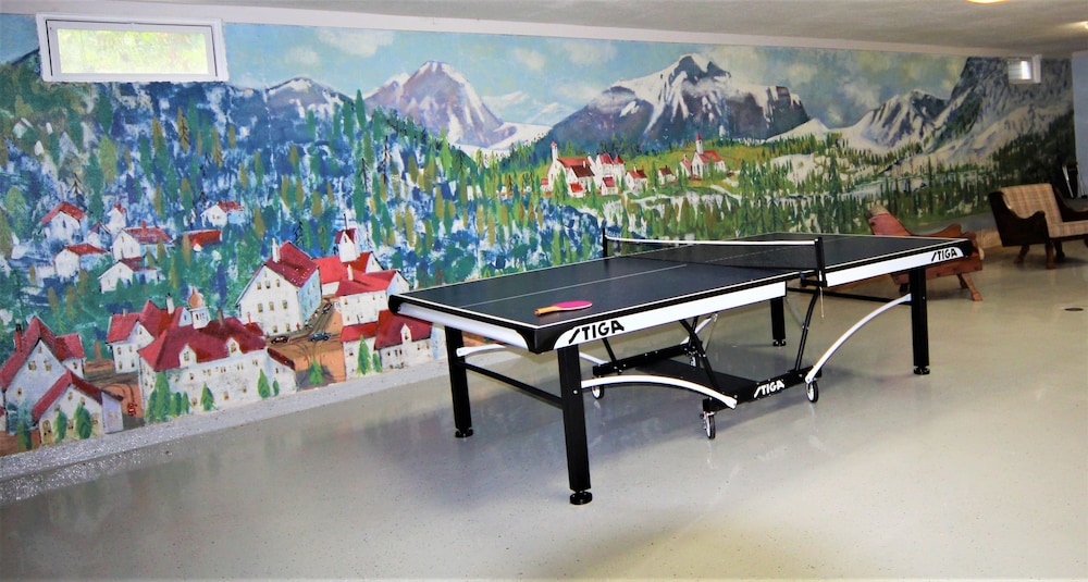 blue gentian lodge at magic mountain