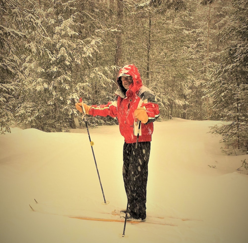 blue gentian lodge at magic mountain