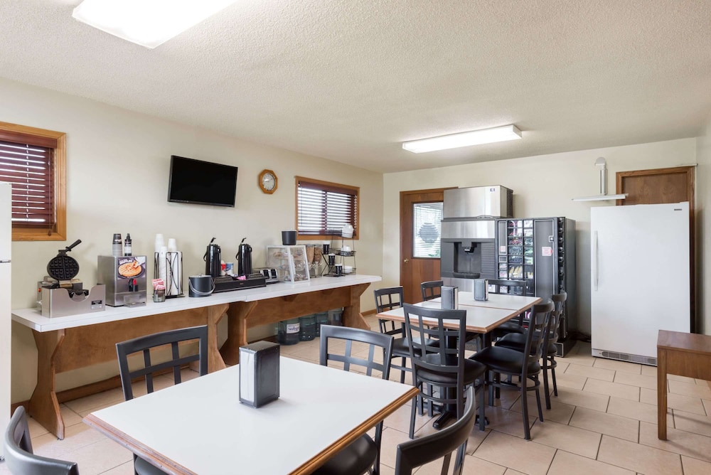 knights inn chanute