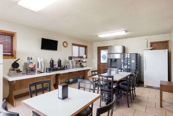 knights inn chanute