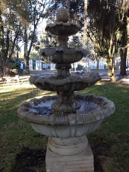 commodore bed and breakfast