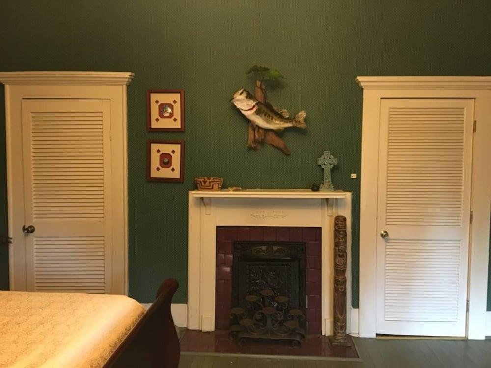 Commodore Bed And Breakfast,Decatur County>>Bainbridge,2 star