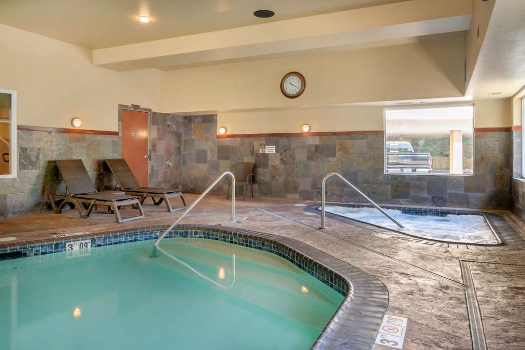 comfort inn and suites lincoln city