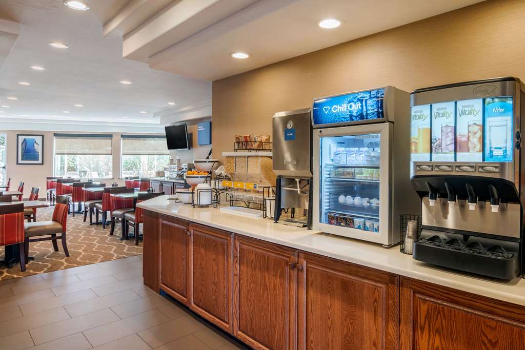 comfort inn and suites lincoln city