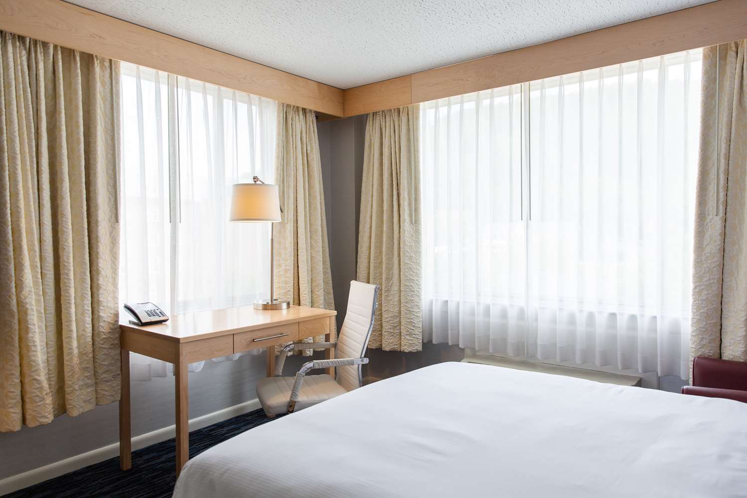capitol plaza hotel montpelier tapestry collection by hilton