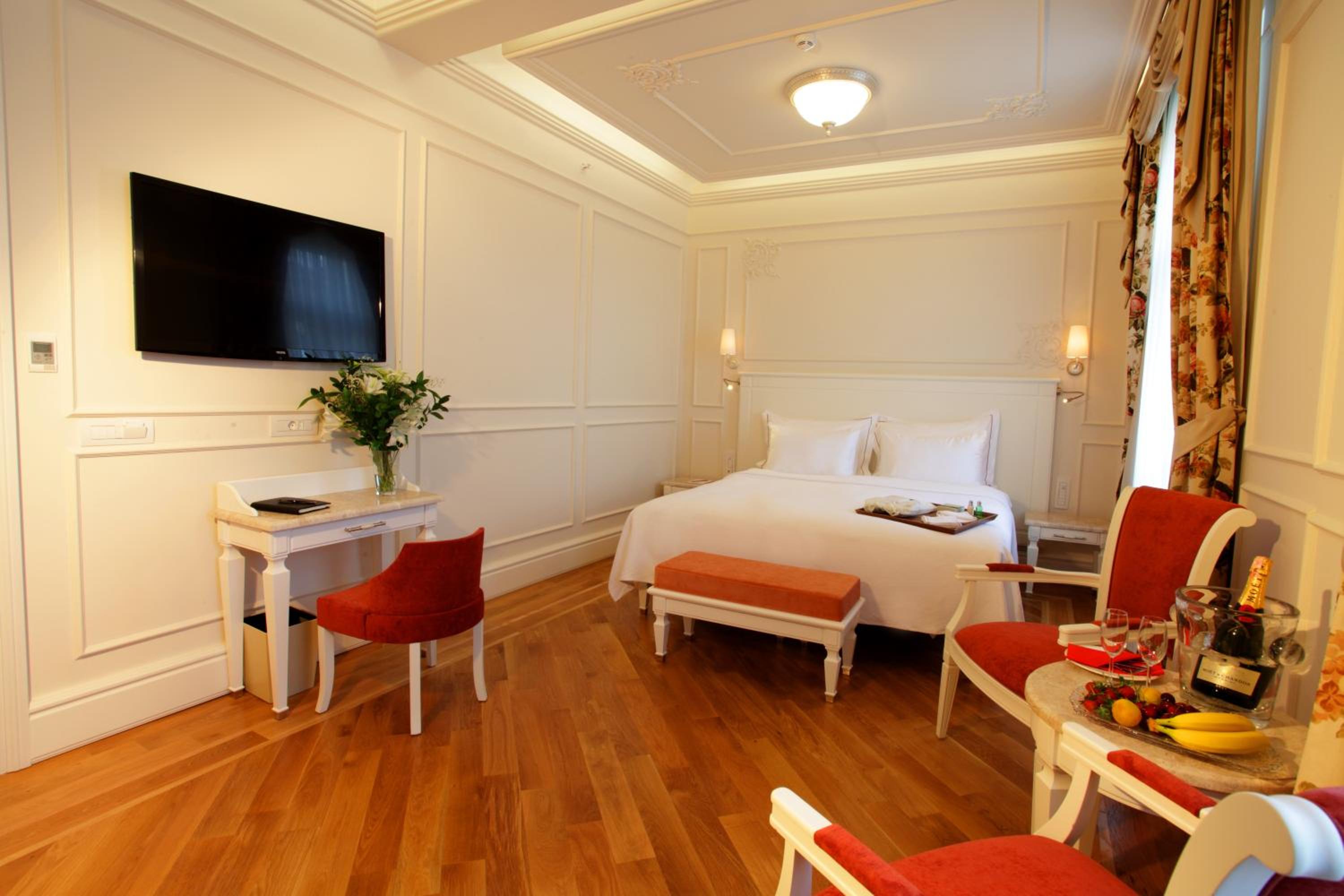capitol plaza hotel montpelier tapestry collection by hilton