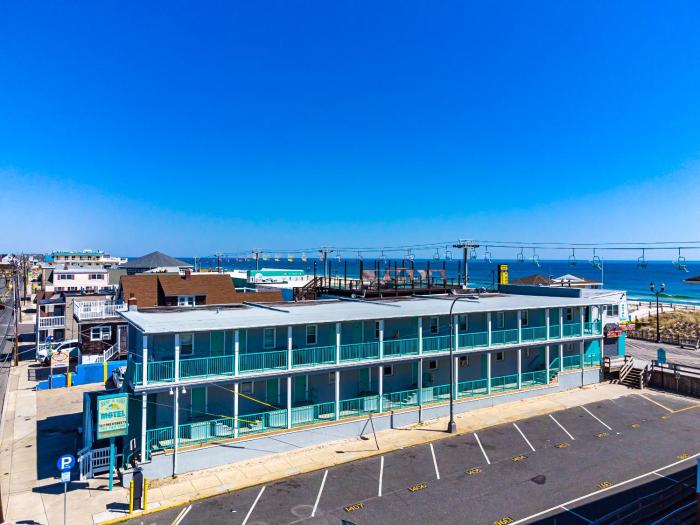 boardwalk sand and surf inn oceanfront