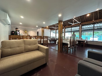 Jungleciti House Kaziranga National Park,,4 star