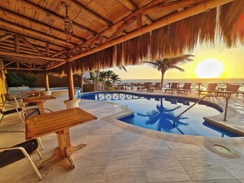 mancora beach hotel adults only