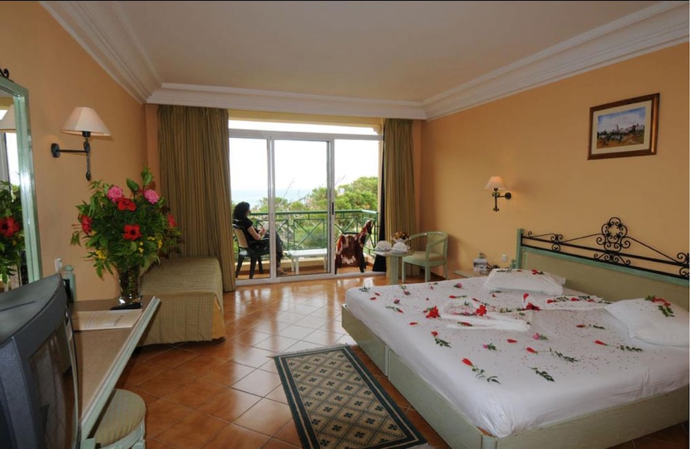 hotel dar ismail tabarka