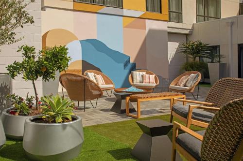 the monsaraz san diego tapestry collection by hilton