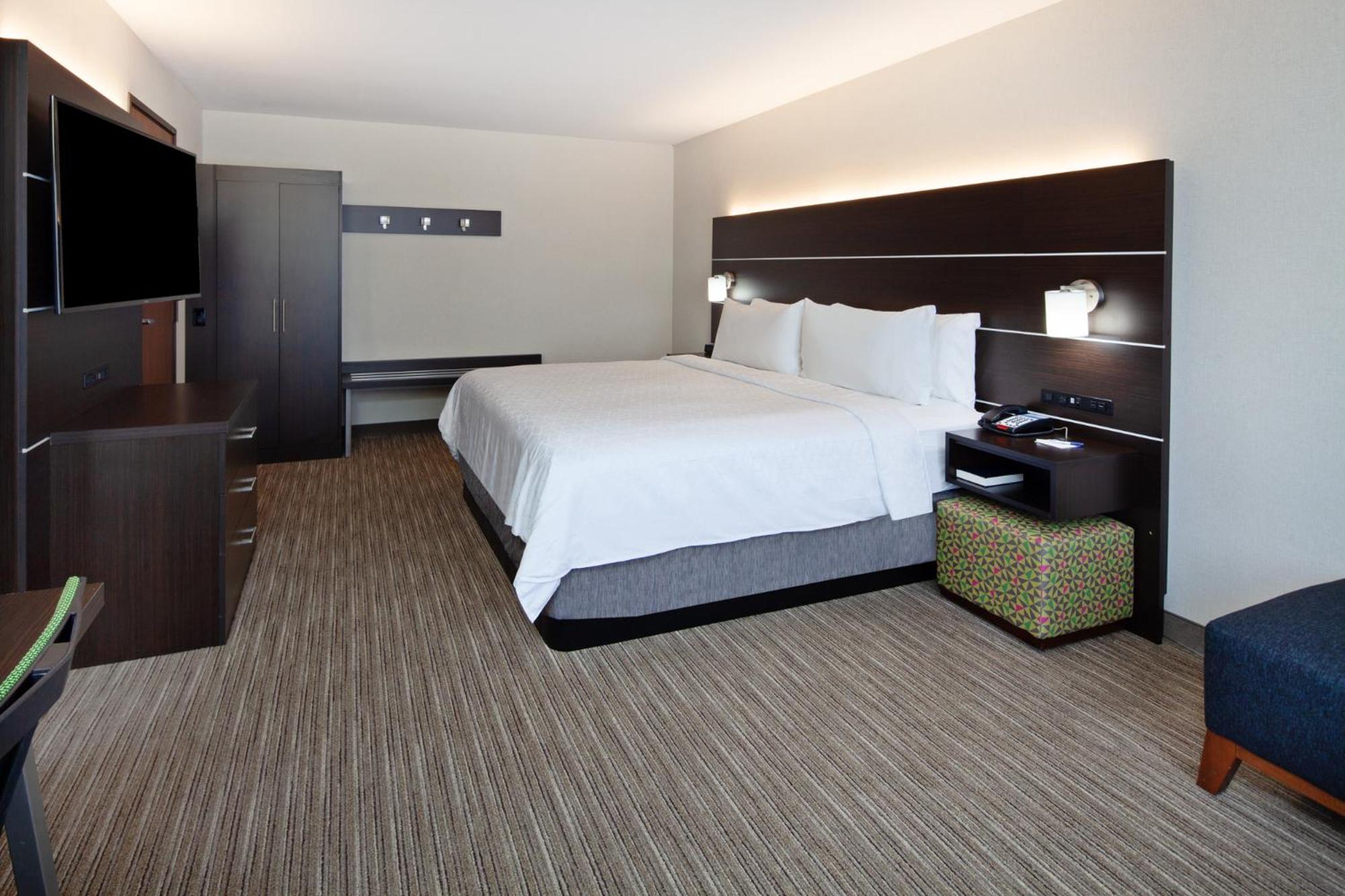 holiday inn express hotel and suites oakland airport by ihg