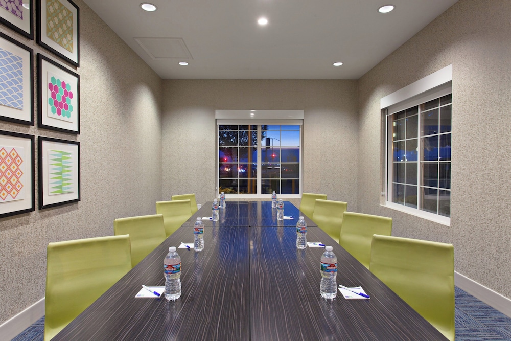 holiday inn express hotel and suites oakland airport by ihg