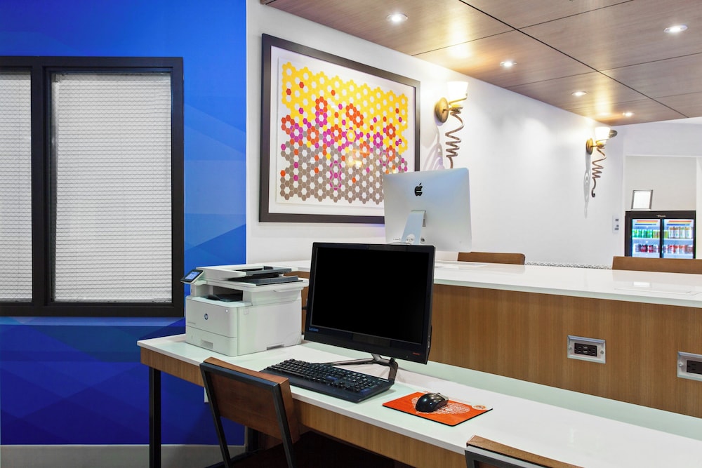 holiday inn express hotel and suites oakland airport by ihg