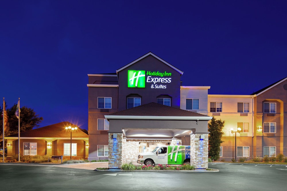 holiday inn express hotel and suites oakland airport by ihg